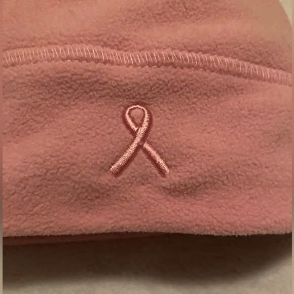 Under Armour Breast Cancer Awareness Winter Beanie Hat - Picture 4 of 7